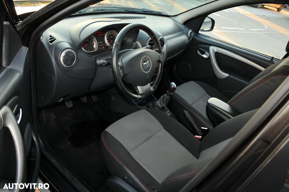 Dacia Duster 1.5 dCi 4x2 Laureate - 11