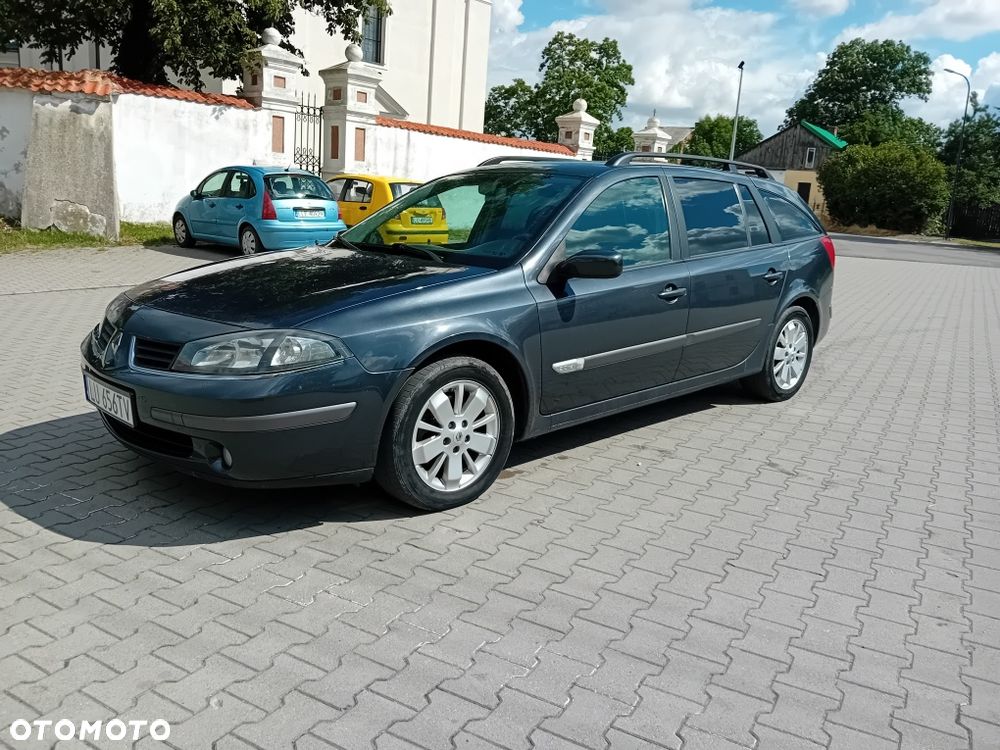 Renault Laguna - 1