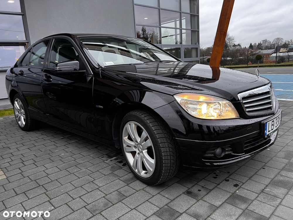 Mercedes-Benz Klasa C 180 K BlueEff Avantgarde - 3