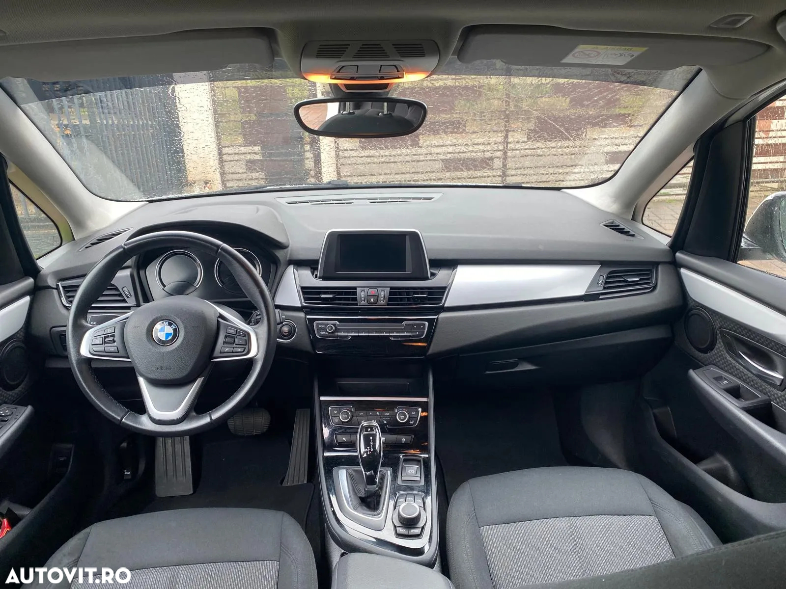 BMW Seria 2 218d AT - 8