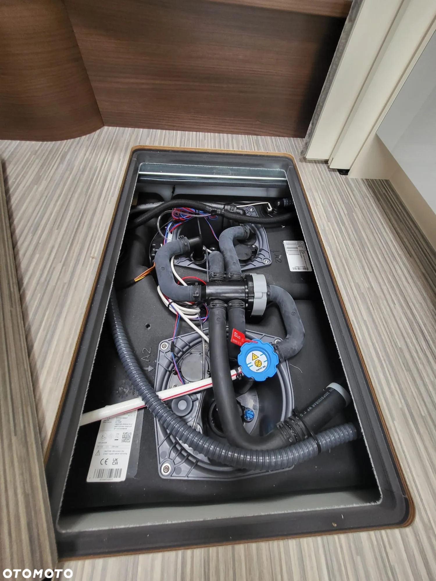 Burstner ELEGANCE i910G - 19