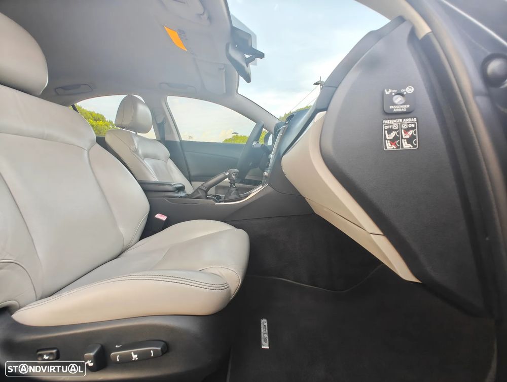 Lexus IS 200 d P.Executive 6G - 29