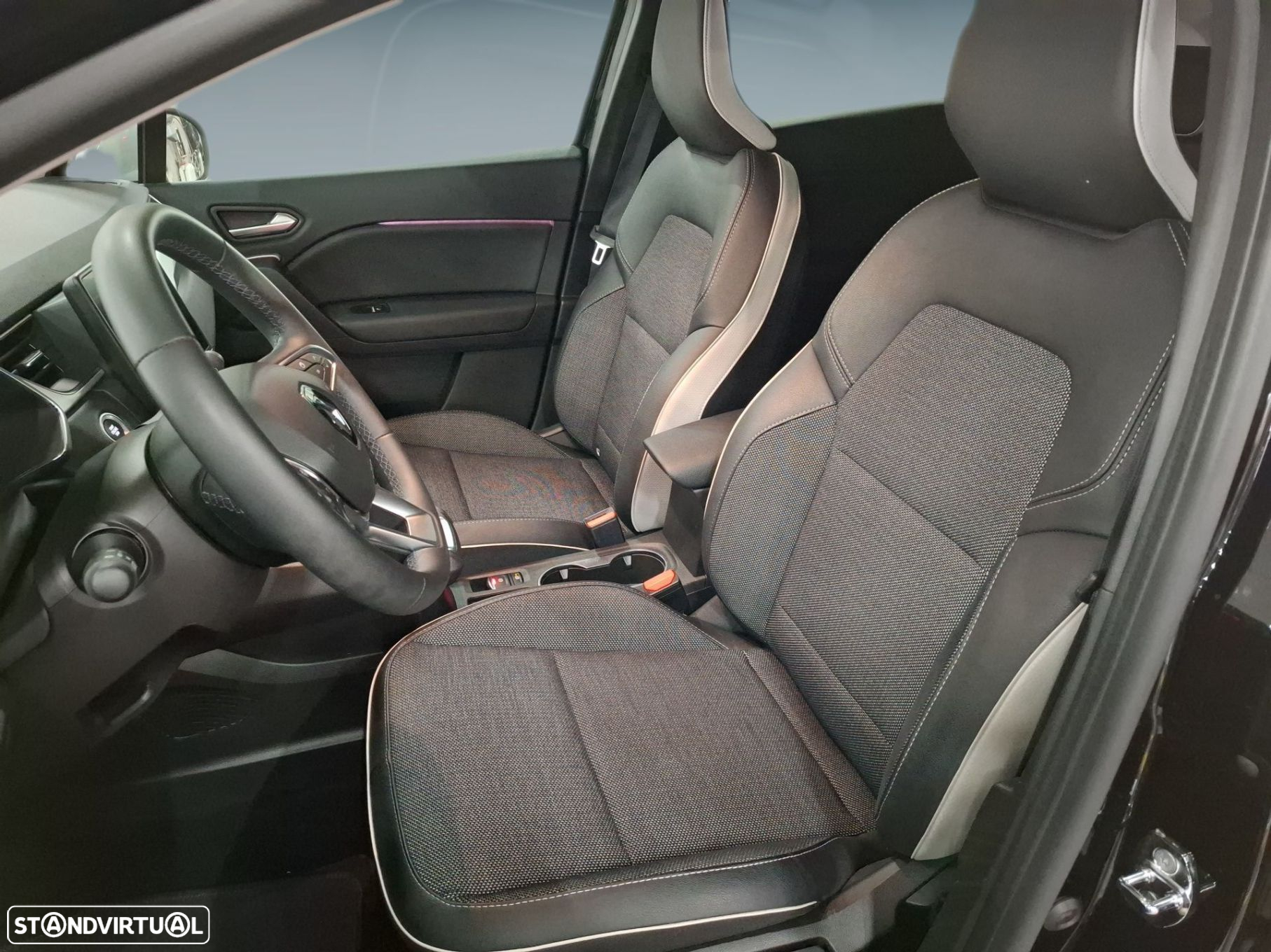 Renault Captur 1.0 TCe Techno Bi-Fuel - 11