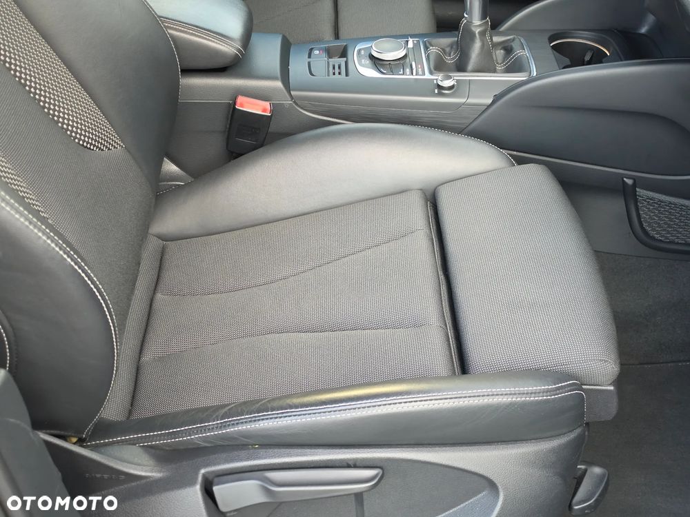Audi A3 Sportback - 19