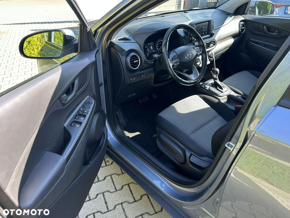 Hyundai Kona - 16