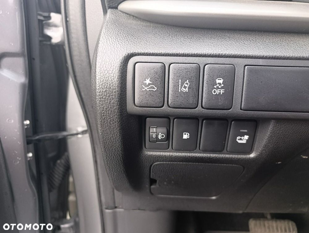 Mitsubishi Eclipse Cross - 17