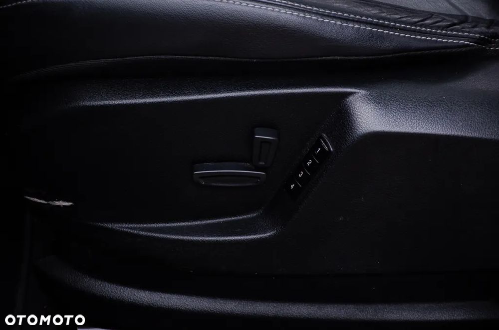 Ford S-Max 2.2 TDCi DPF Durashift-6-tronic Titanium - 35