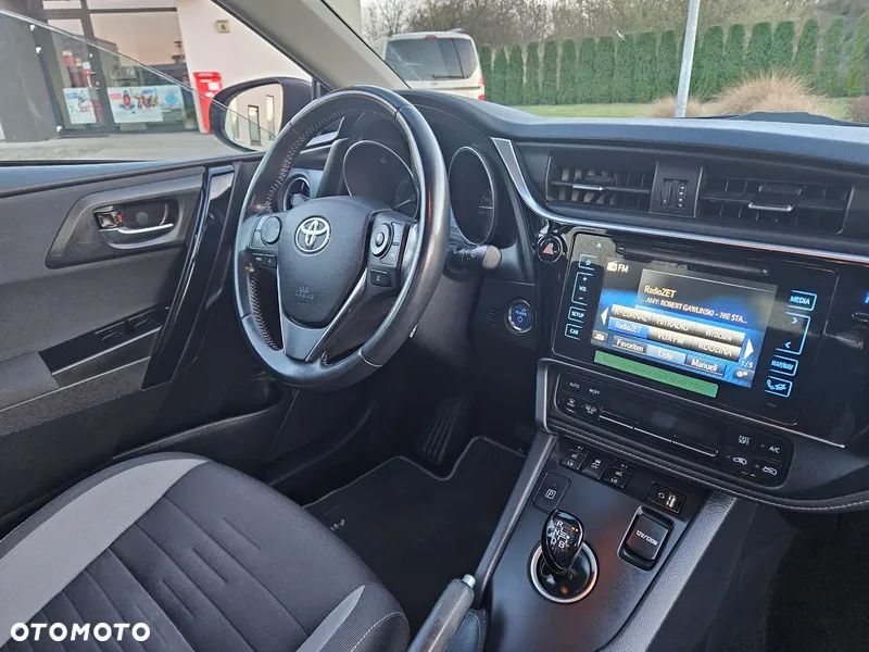 Toyota Auris - 24