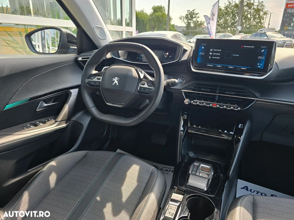 Peugeot 2008 1.5 BlueHDI EAT8 STT Allure Pack - 18