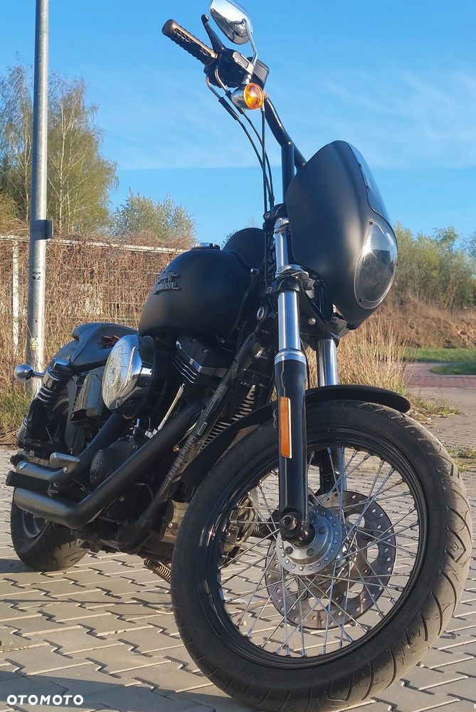 Harley-Davidson Dyna Street Bob - 5