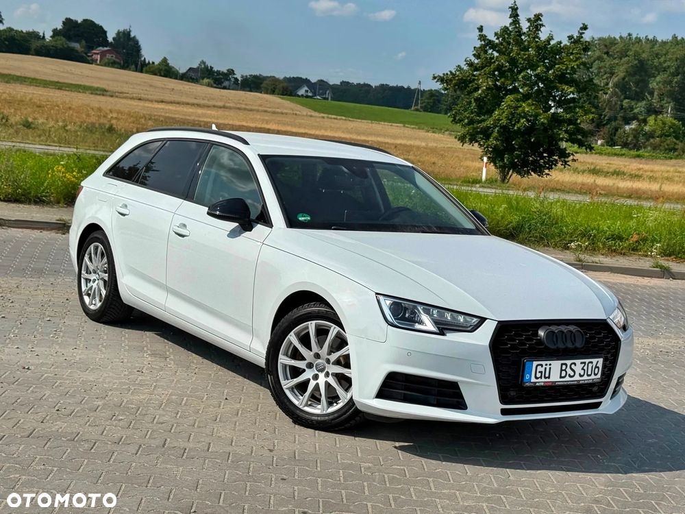 Audi A4 Avant - 1