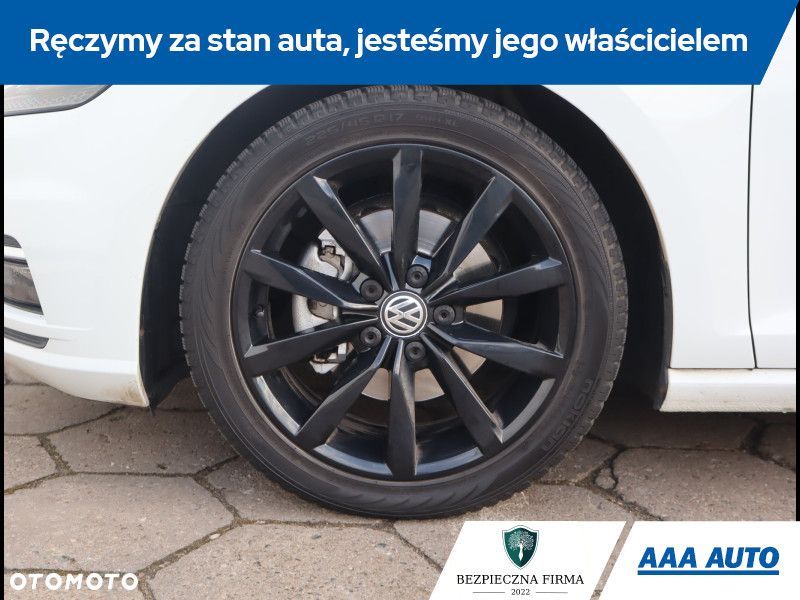 Volkswagen Golf - 16