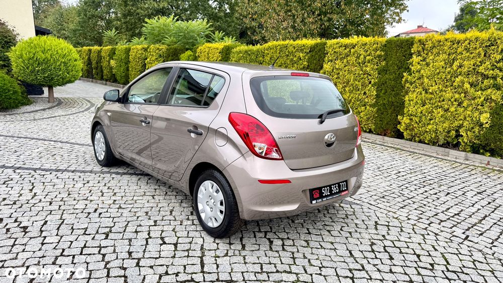 Hyundai i20 - 18