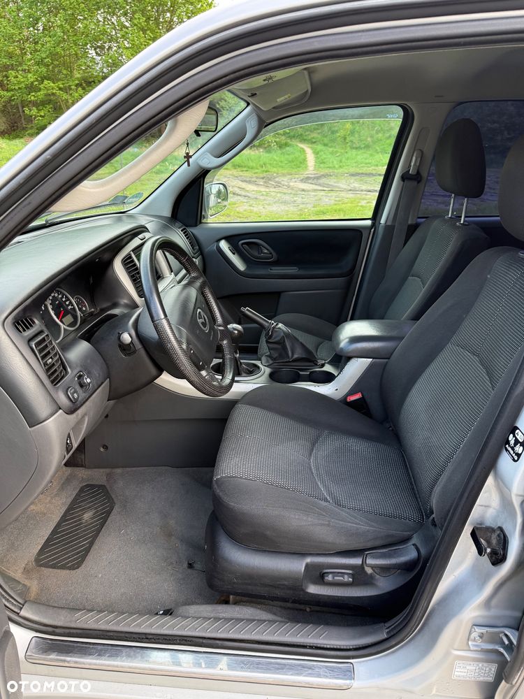Mazda Tribute 4x4 Comfort - 3