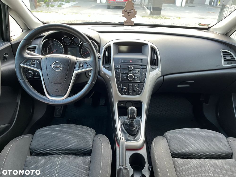 Opel Astra 1.4 T Enjoy - 12