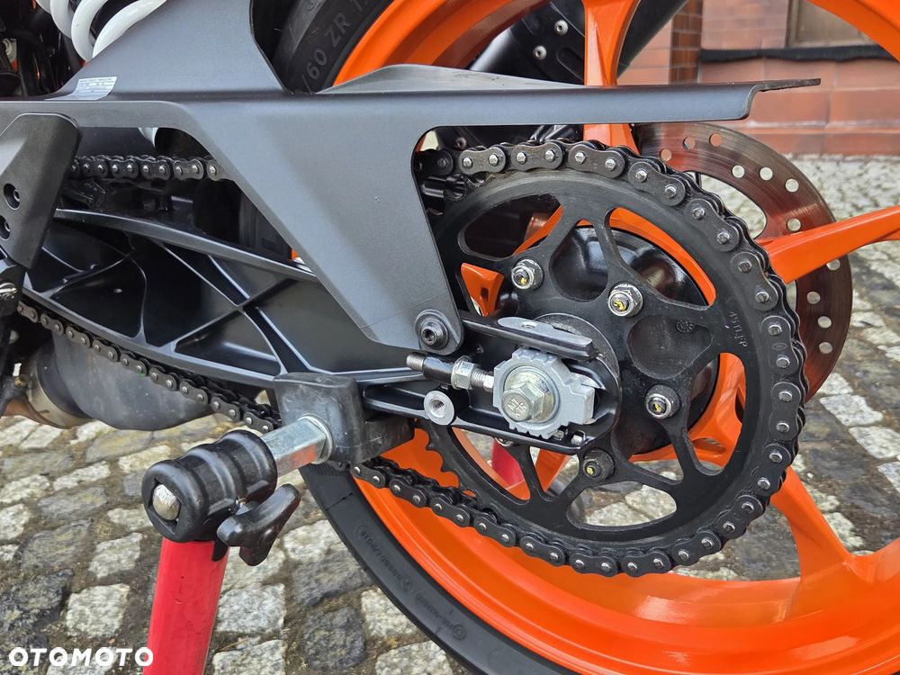 KTM RC 125 - 18