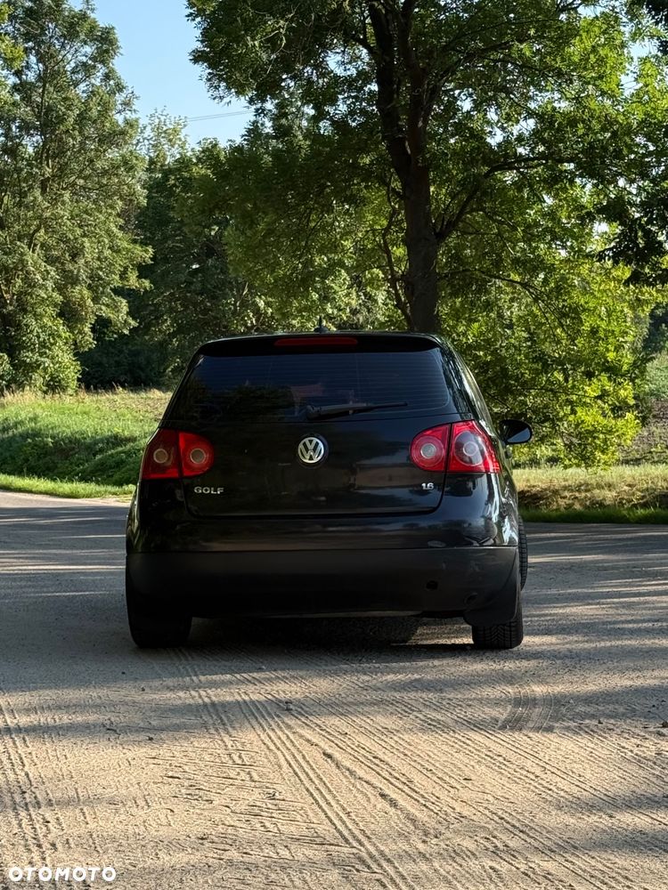 Volkswagen Golf 1.6 Comfortline - 2