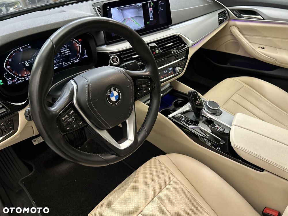 BMW Seria 5 - 10