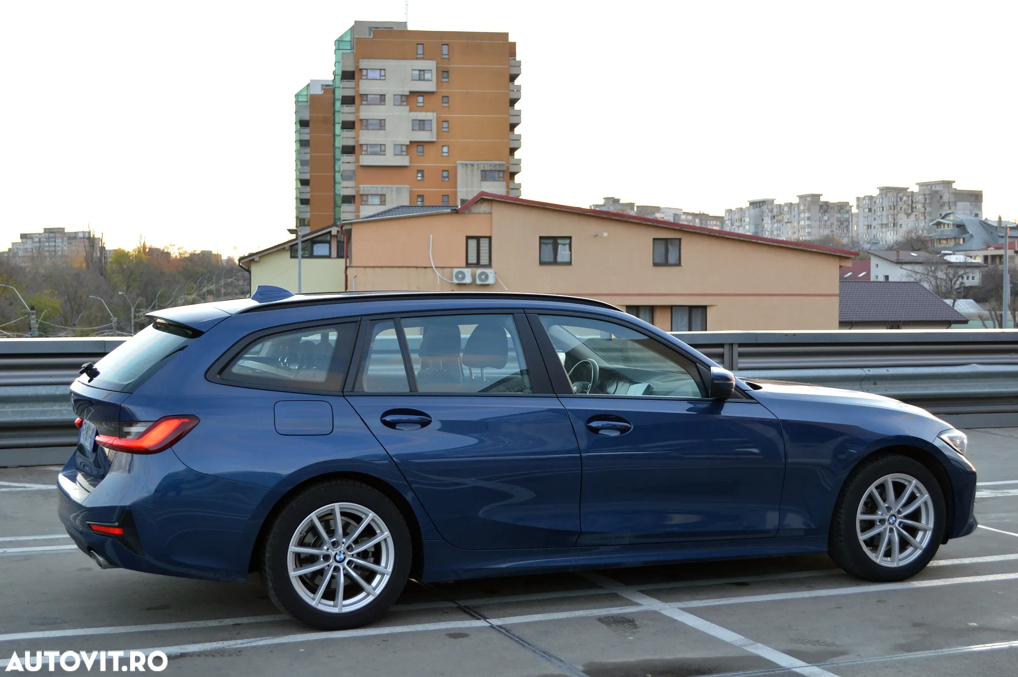 BMW Seria 3 318d Touring Aut. Advantage - 3