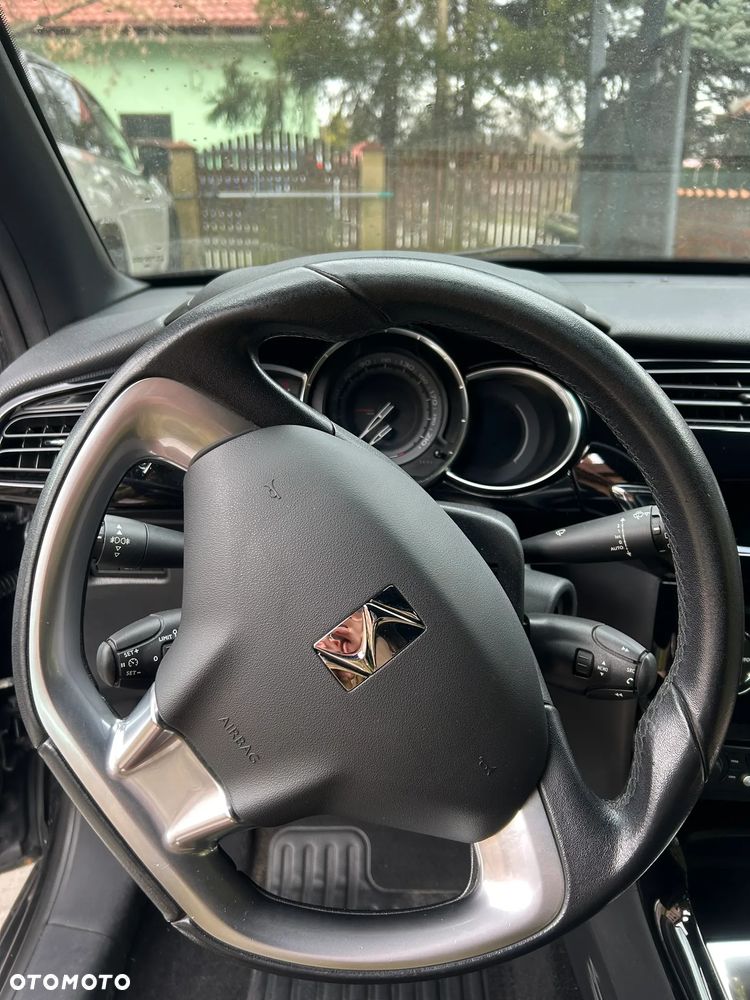 Citroën DS3 HDi 90 FAP SoChic - 27