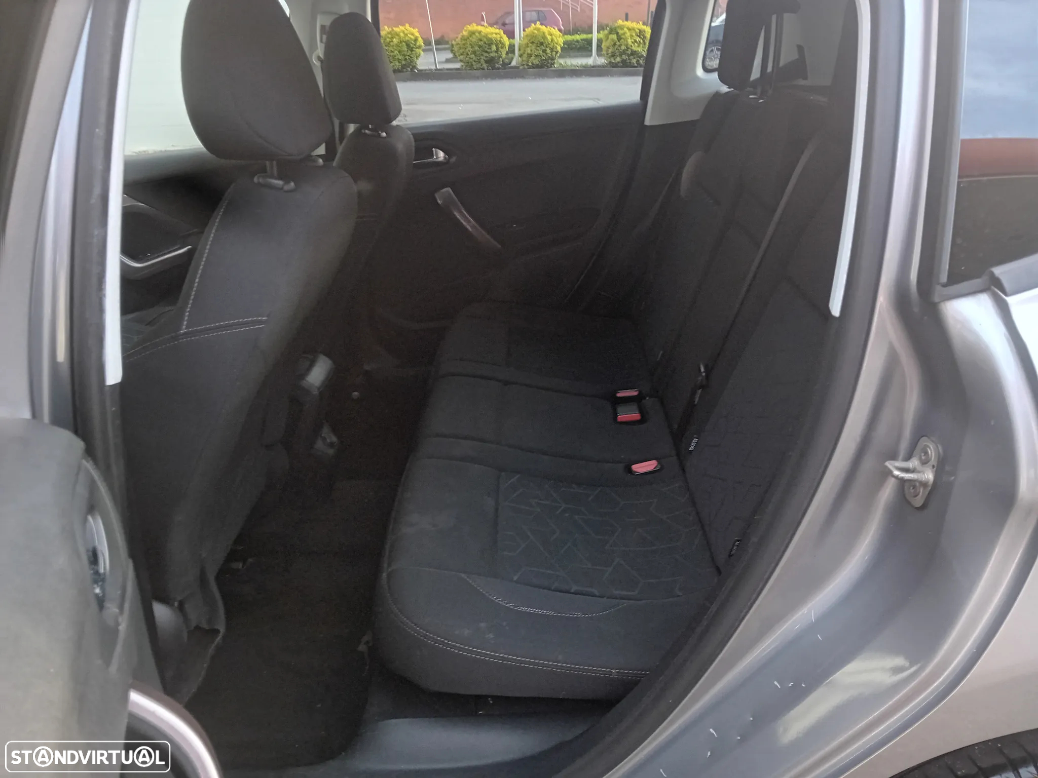 Peugeot 2008 1.4 HDi Active - 26
