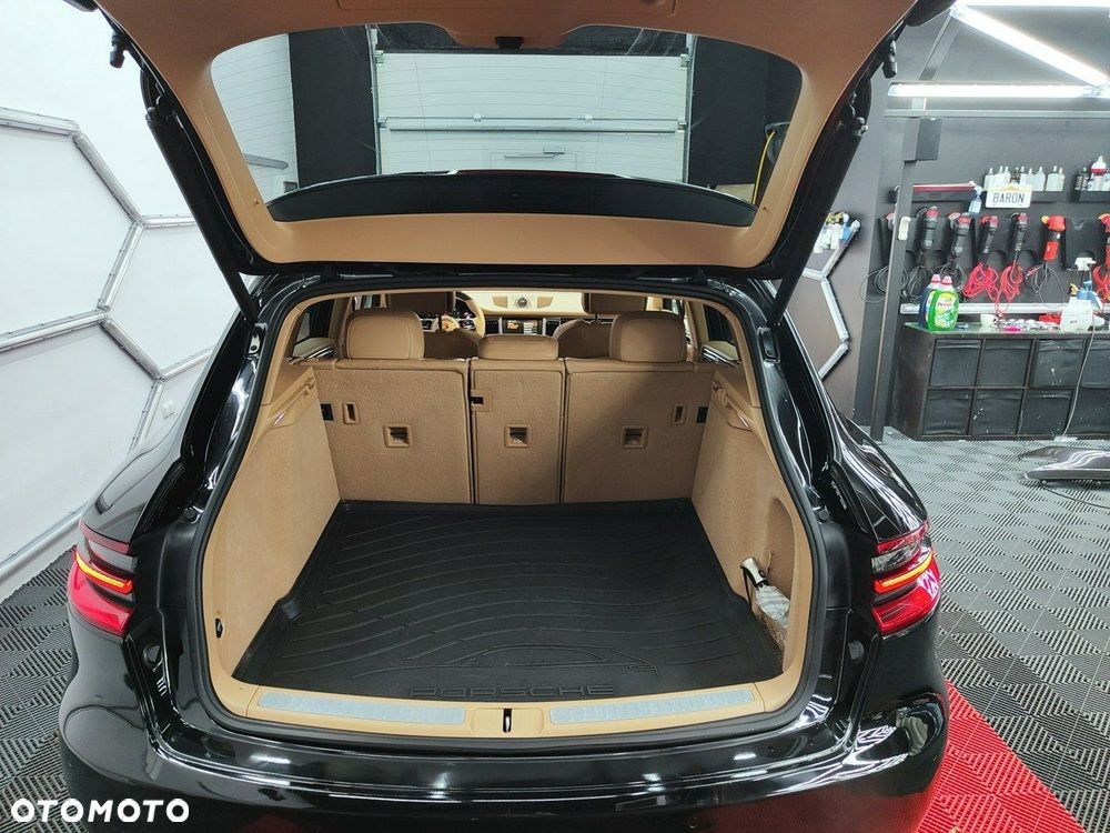 Porsche Macan S - 35