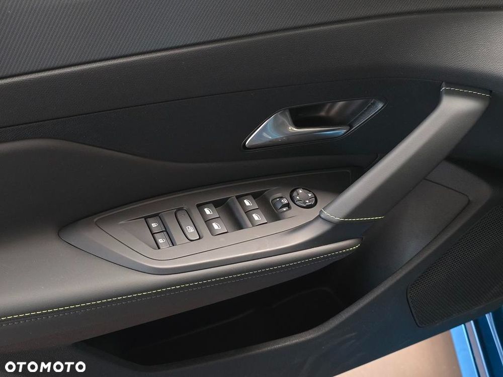 Peugeot 308 1.2 mHEV GT S e-DCS6 - 10