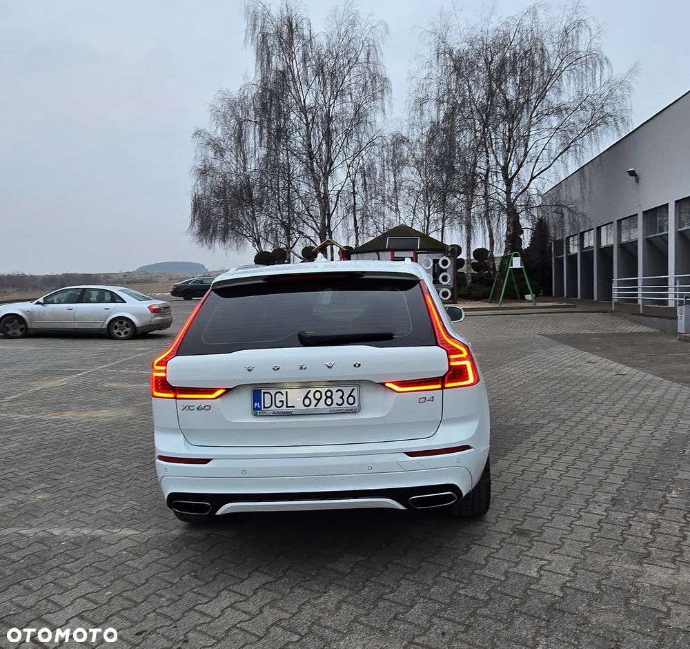 Volvo XC 60 D4 Momentum - 4