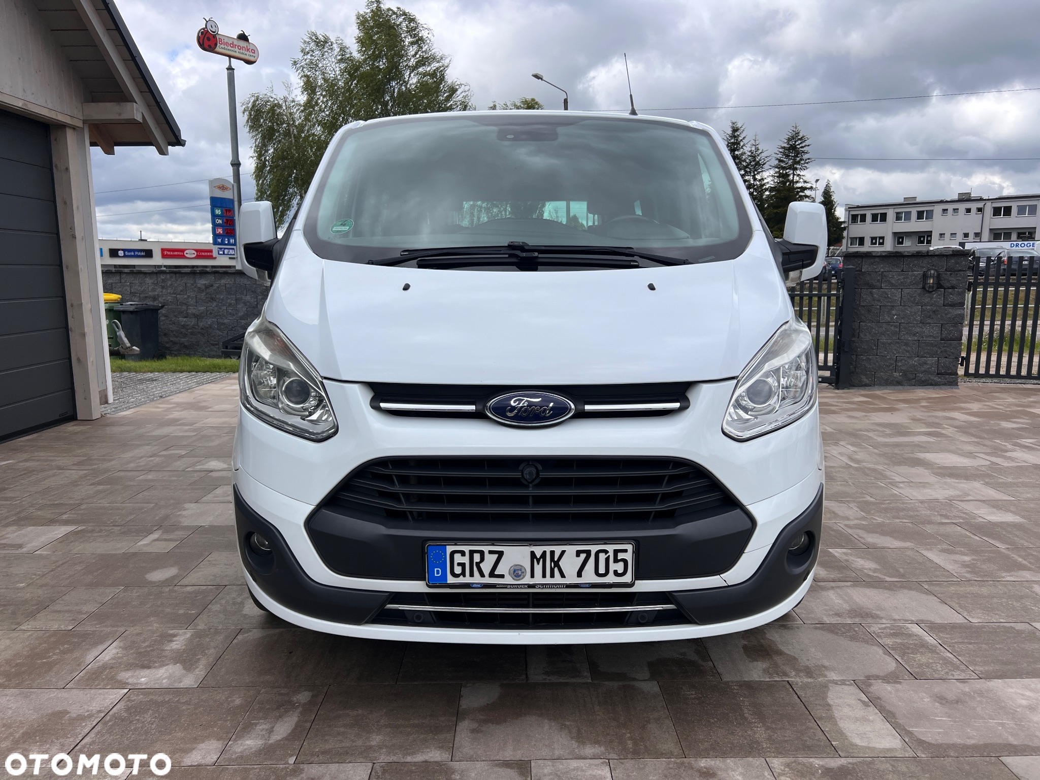 Ford Tourneo Custom 2.0 EcoBlue L1 Titanium - 37