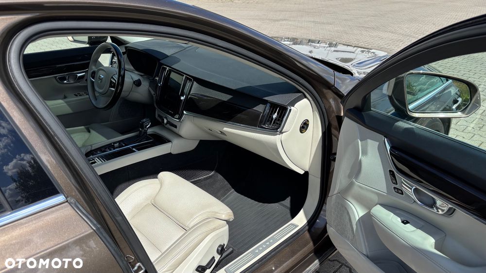 Volvo V90 D5 SCR AWD Inscription - 12