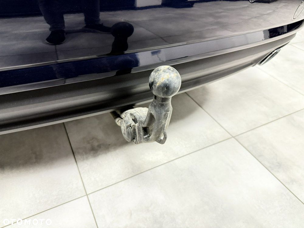 Audi A6 Avant 2.0 TDI Ultra S tronic - 40