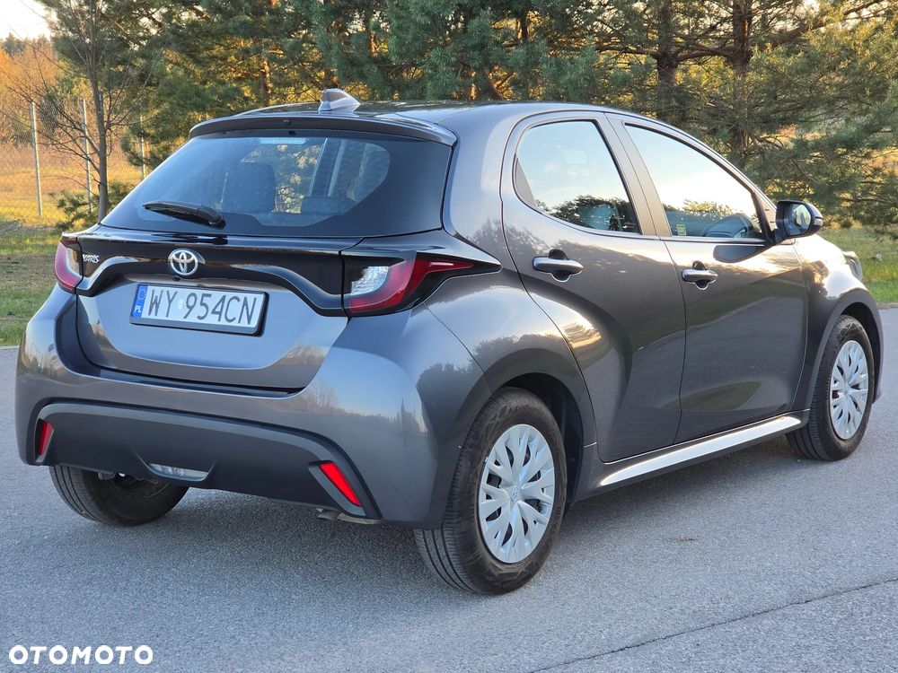 Toyota Yaris 1.5 Comfort - 11