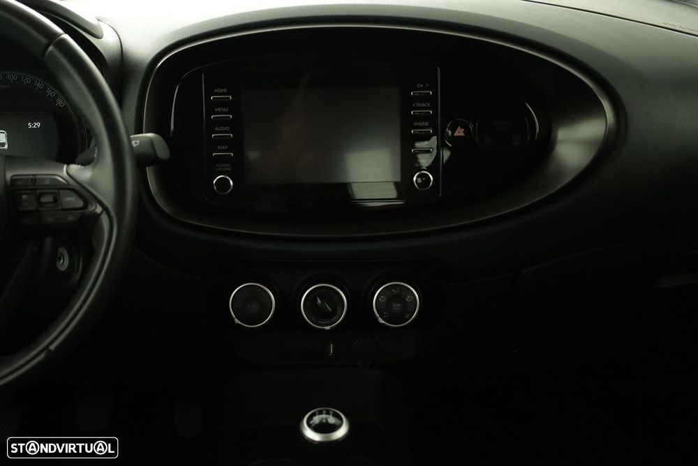 Toyota Aygo 1.0 X-Play - 8