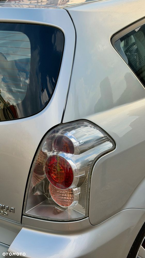 Toyota Corolla Verso 1.6 - 19