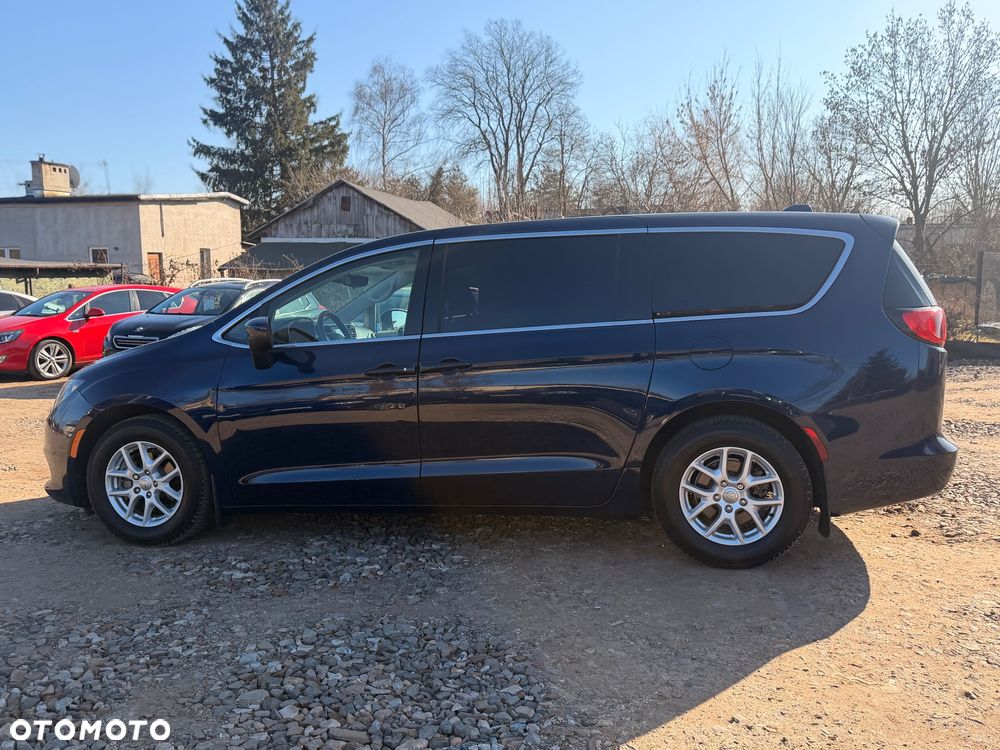 Chrysler Pacifica - 6