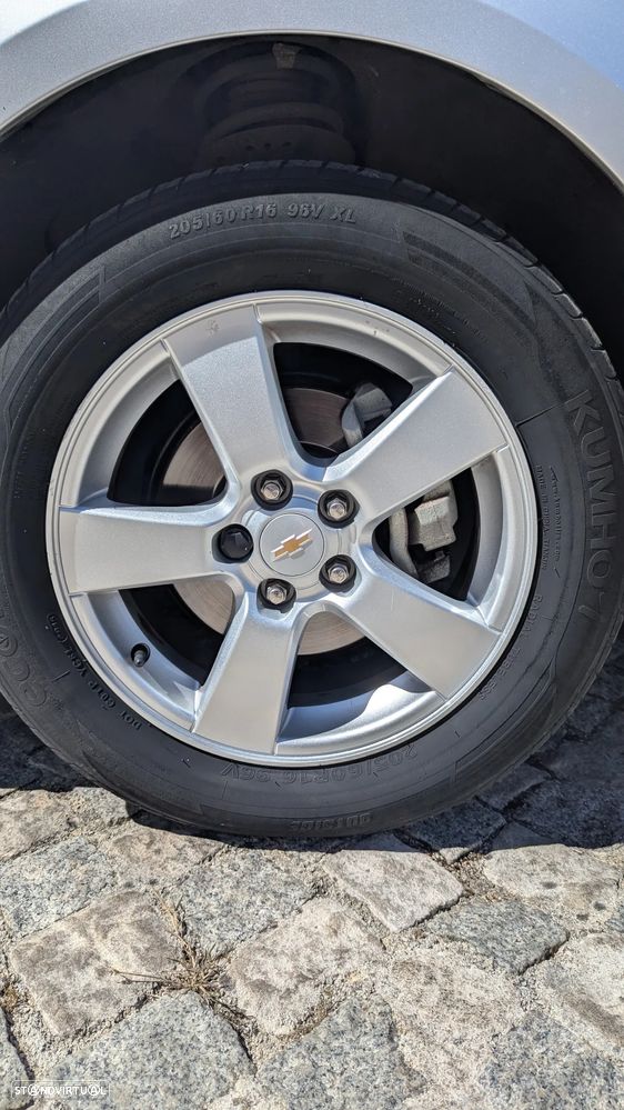 Chevrolet Cruze 1.6 LS - 18