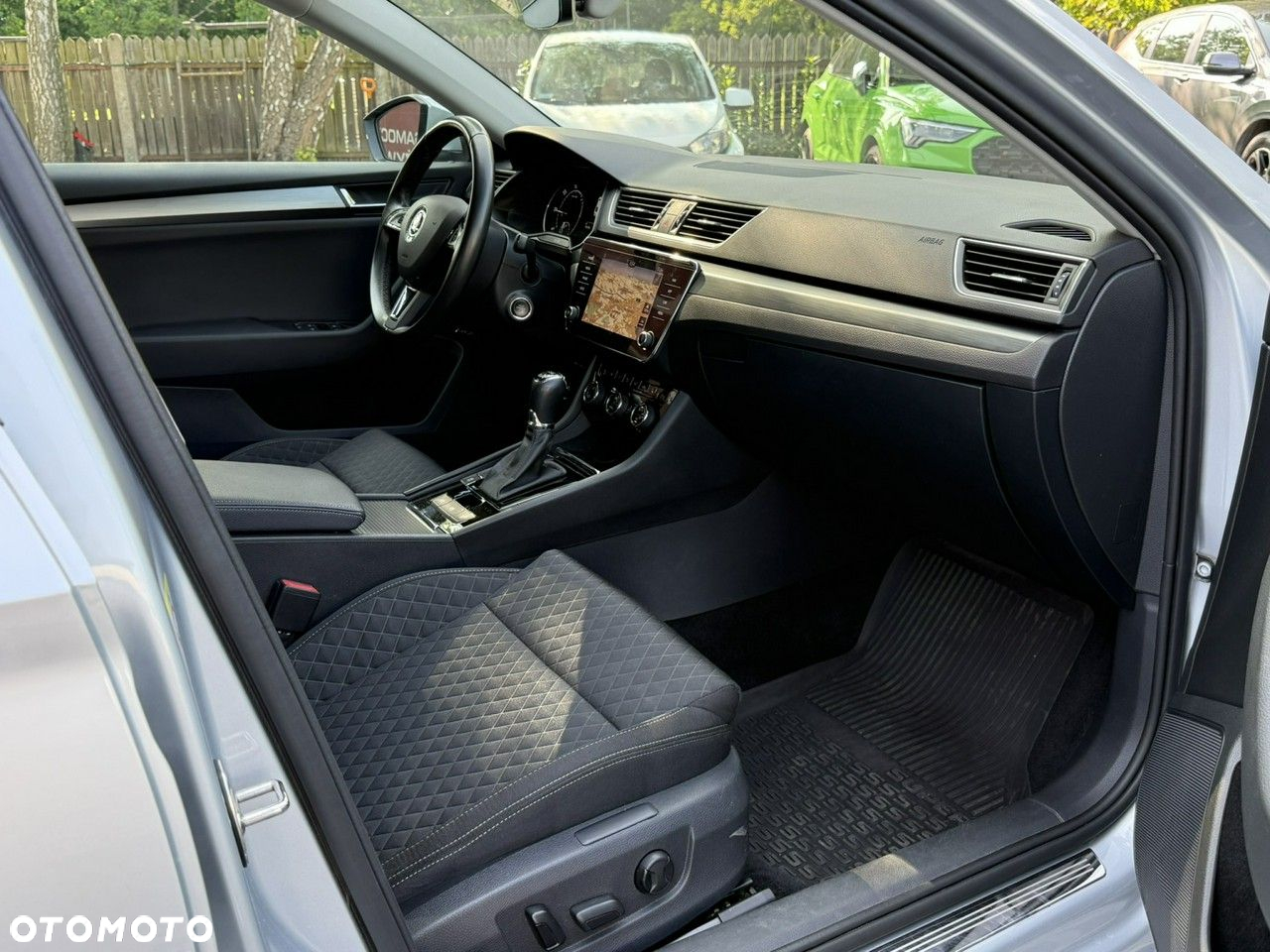 Skoda Superb 2.0 TDI 4x4 Style DSG - 19