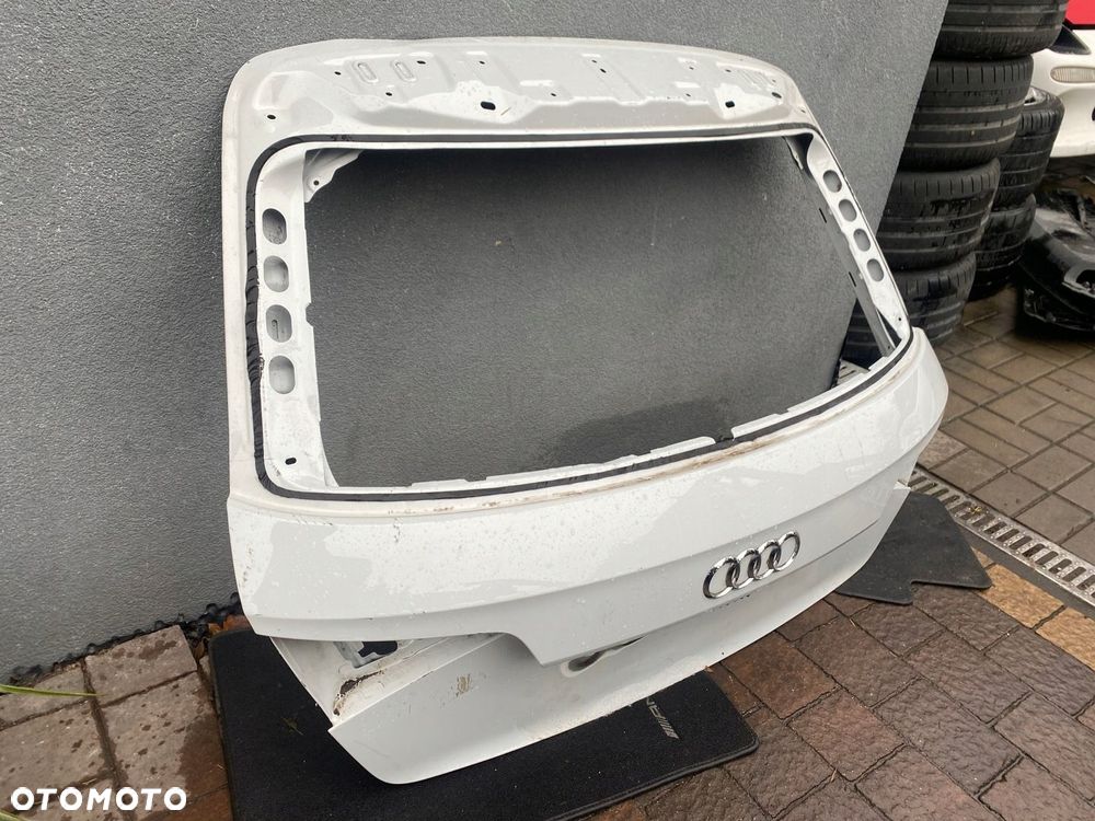 AUDI A3 8V HB KLAPA BAGAZNIKA LS9R ORG - 1