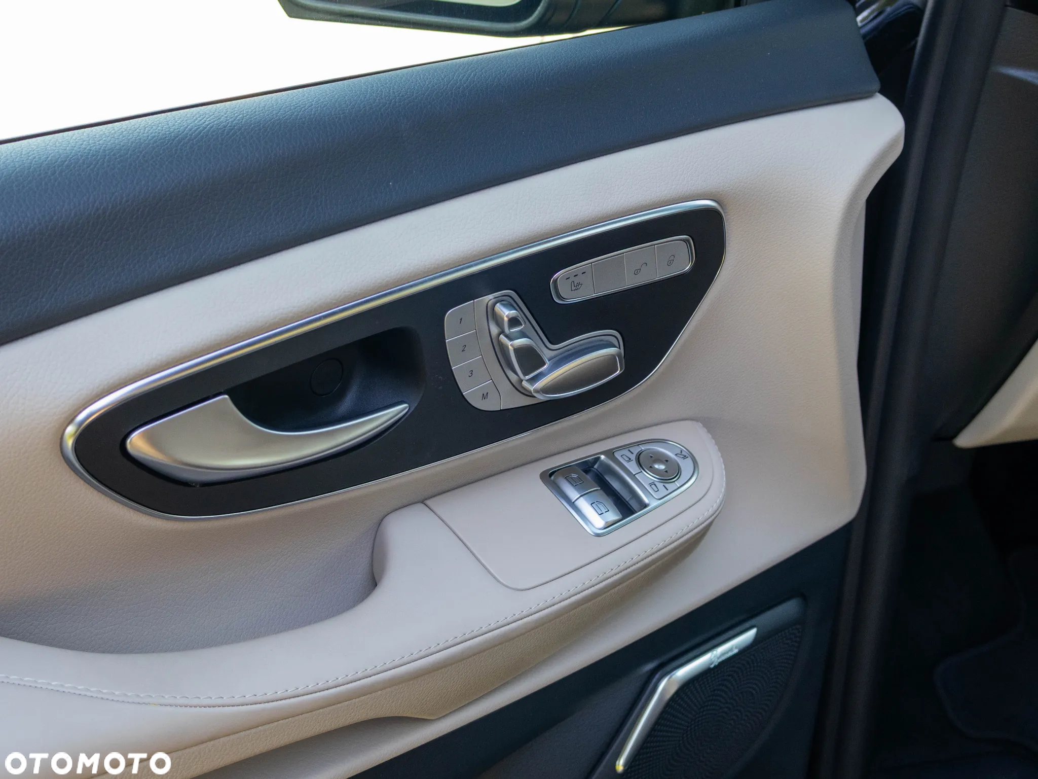 Mercedes-Benz Klasa V 300 d 4-Matic 9G-Tronic Exclusive (d³ugi) - 34