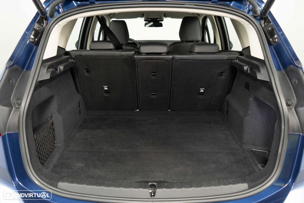 BMW 225xe Active Tourer Line Luxury - 19