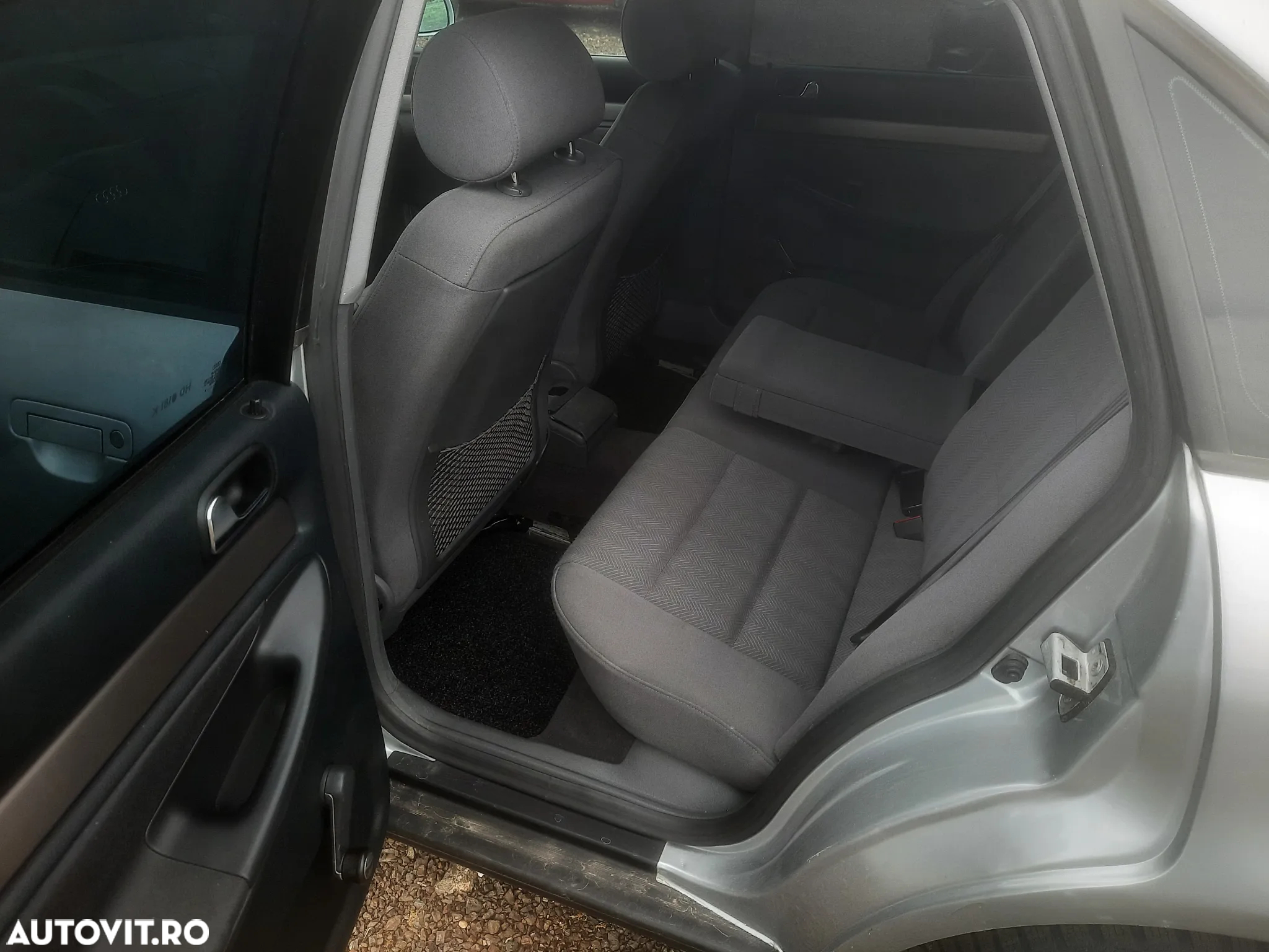Audi A4 1.6 - 7