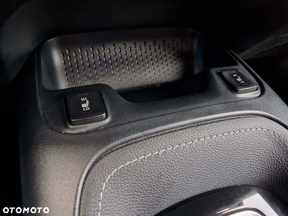 Toyota Corolla 1.8 Hybrid Executive - 26