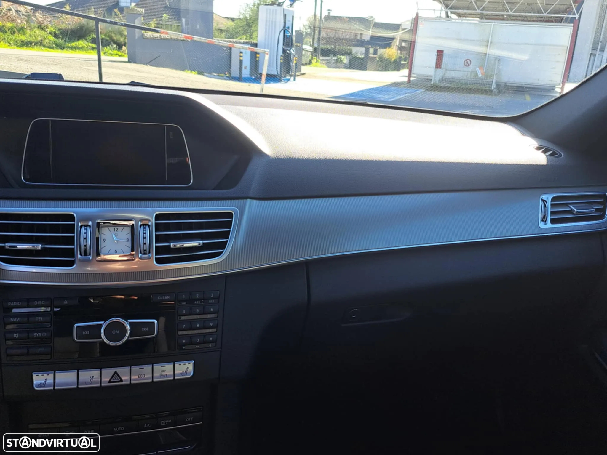 Mercedes-Benz E 220 BlueTEC Avantgarde - 16