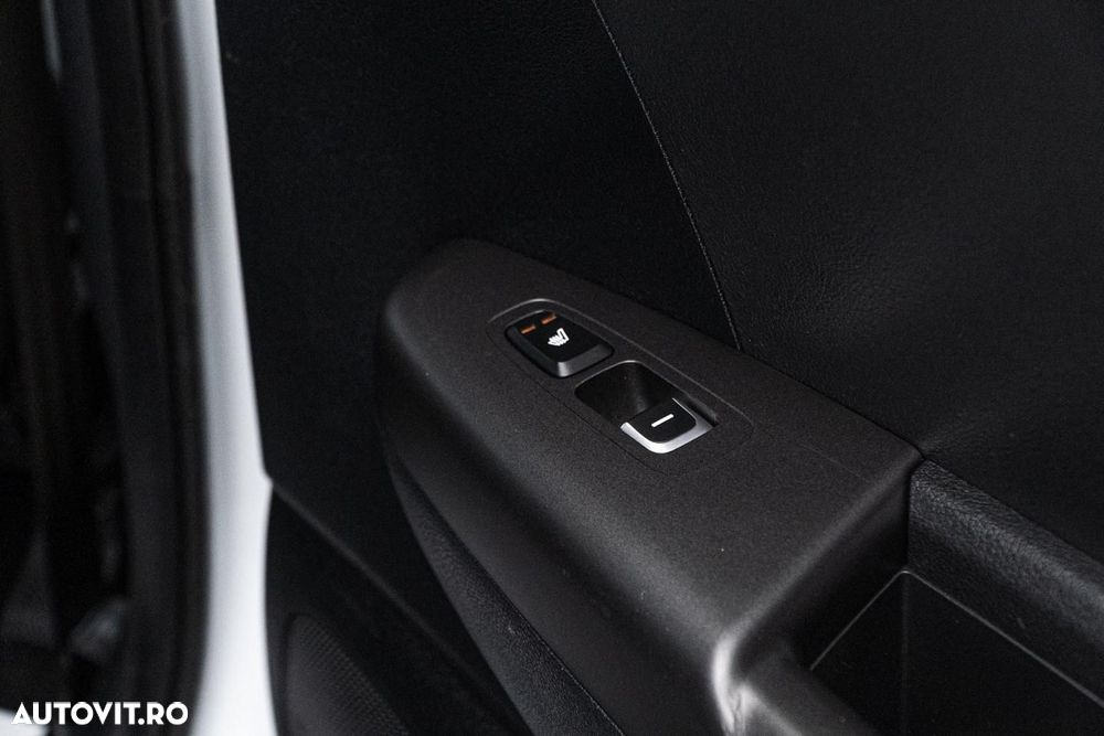 Kia Sportage 1.6 CRDI AWD Eco-Dynamics+ (48V M-H) DCT PLATINUM - 37