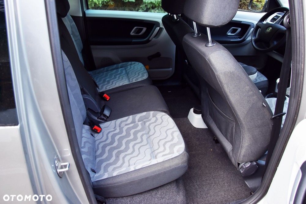 Skoda Roomster 1.6 16V Comfort - 11