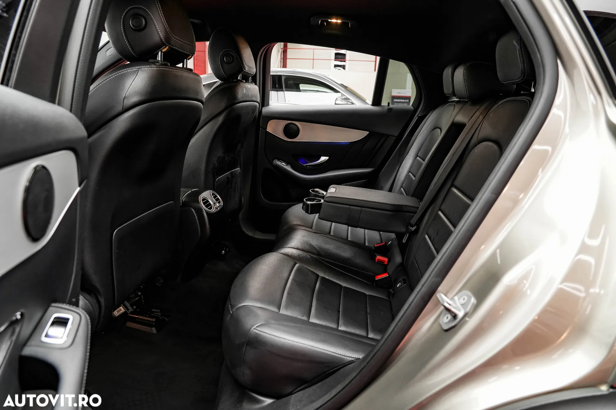 Mercedes-Benz GLC Coupe 200 d 4Matic 9G-TRONIC AMG Line - 14