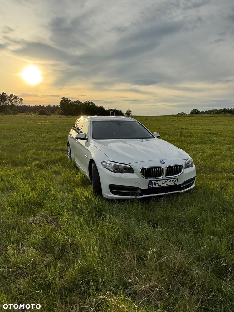 BMW Seria 5 520d Luxury Line - 16