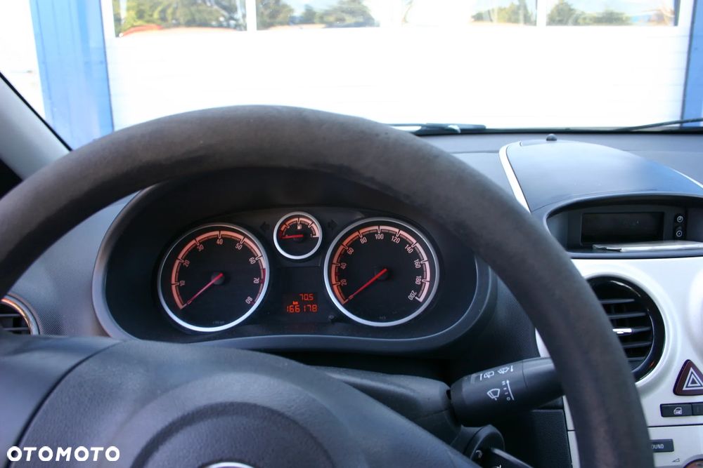 Opel Corsa - 9
