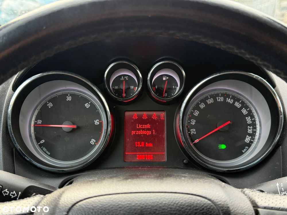 Opel Astra 2.0 CDTI Cosmo - 22
