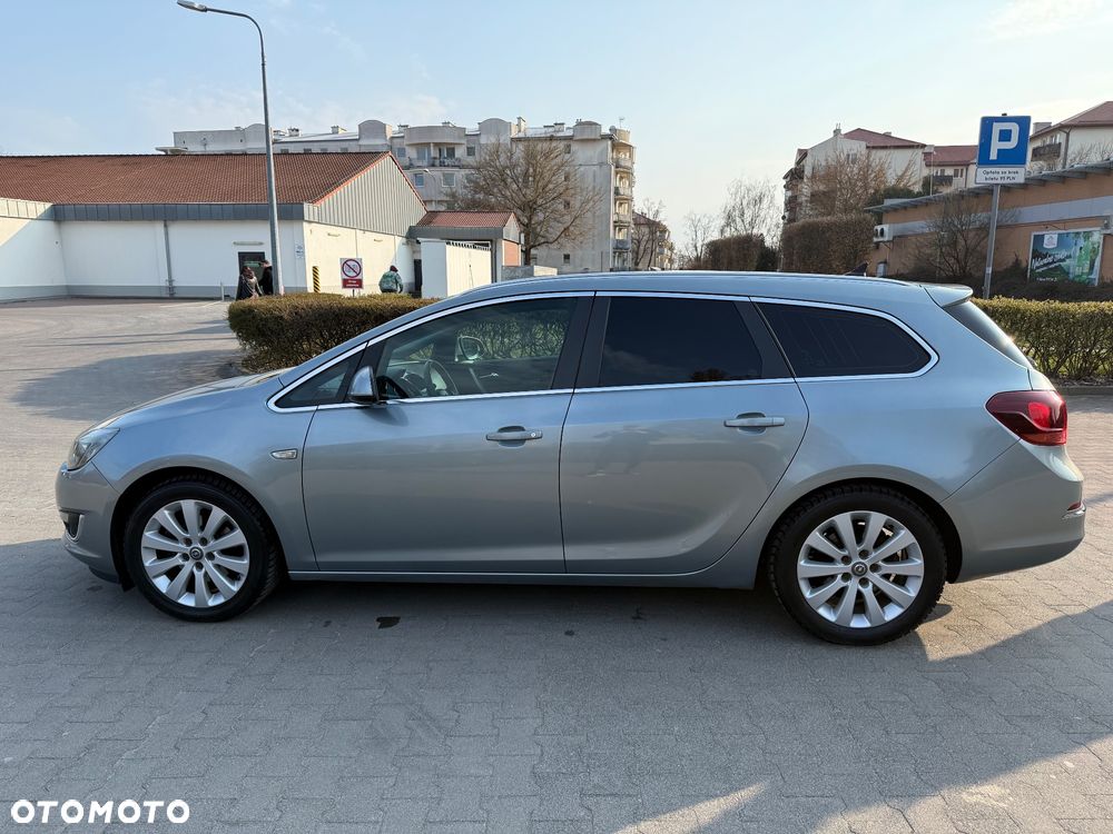 Opel Astra 1.7 CDTI DPF Cosmo - 3